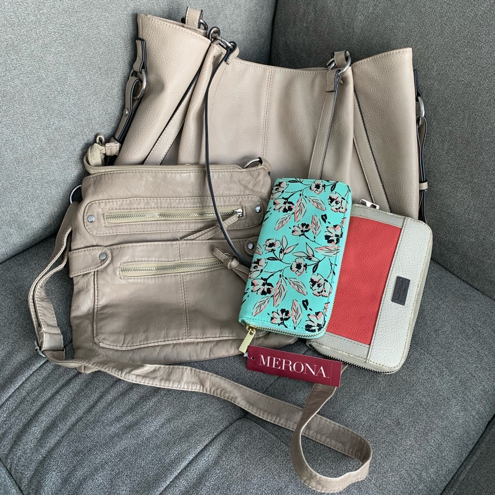 *LOWEST PRICE* Mix and Match Purse/Wallet Lot